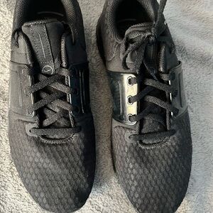 NIB Nike Women’s Air Max 90 size 9 black